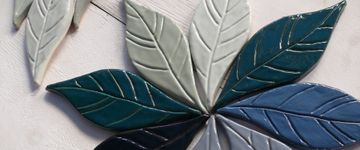 FOGLIE - Majolica wall tiles by Danilo Ramazzotti - view 2