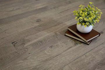 Cashmere engineered oak flooring by Décoplus Parquets - view 3