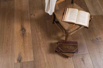 Hazelnut engineered oak flooring by Décoplus Parquets - view 3