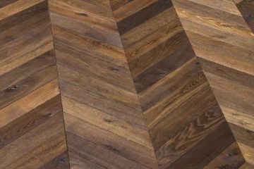 Route 4 Chevron solid oak flooring by Décoplus Parquets - view 2