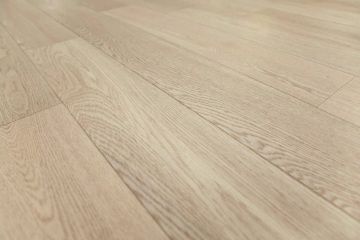 Varnished XL Sand Selection engineered oak flooring by Décoplus Parquets - view 5