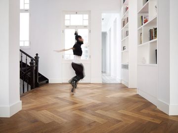N.07 natural oak flooring by Dennebos Flooring - view 2