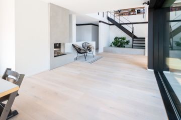 W.05 white wash oak flooring by Dennebos Flooring - view 4