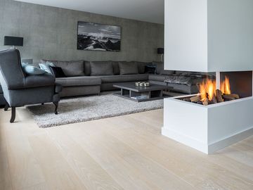 W.08 white wash oak flooring by Dennebos Flooring - view 5