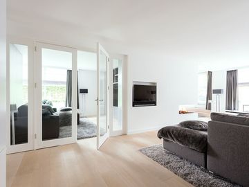W.08 white wash oak flooring by Dennebos Flooring - view 2
