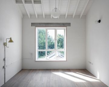 W.03 white wash oak flooring by Dennebos Flooring - view 8