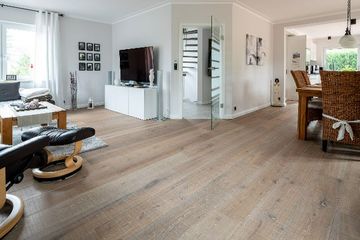 W.03 white wash oak flooring by Dennebos Flooring - view 3