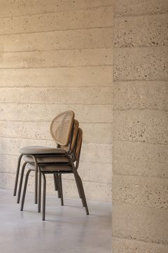 Loop dining chair with metal legs by EXPORMIM - view 3