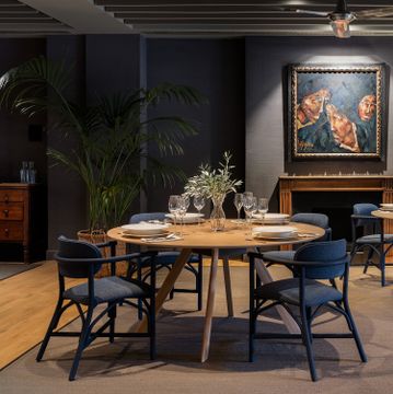 Atrivm indoor round dining table by EXPORMIM - view 3