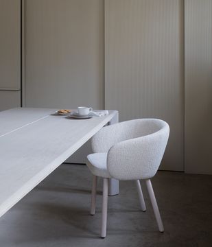 Huma upholstered armchair with solid wood legs by EXPORMIM - view 2