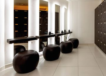 Bingo - Colourful Pouf for Locker Rooms by FIT INTERIORS - view 4