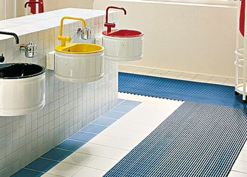 Eha-Mat - Anti-Slip Floor for Gym Showers by FIT INTERIORS - view 3