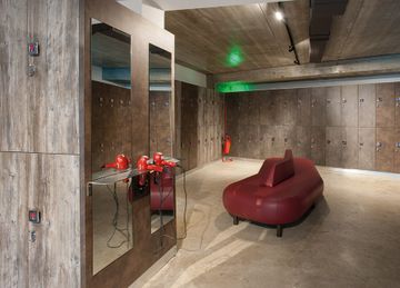 Sharp - Geometric Mirror for Locker Rooms by FIT INTERIORS - view 5