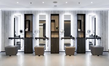 Sharp - Geometric Mirror for Locker Rooms by FIT INTERIORS - view 6