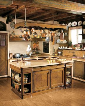 Old Style Kitchen by L'Ottocento - view 4