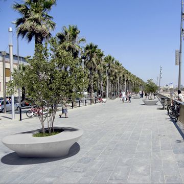 Lani Bench by LAB23 - view 2