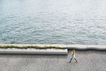 Vague Bench by LAB23 - view 2