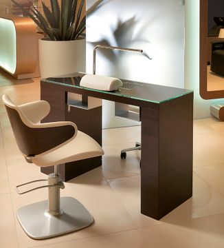 Smart Nails Manicure Table by Maletti - view 2