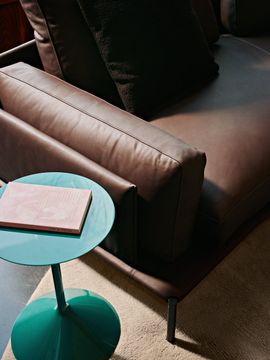 Noah Sofa by Zanotta - view 3