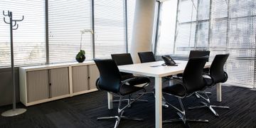 Riola Conference Chair by ZÜCO - view 4