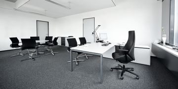 Riola Conference Chair by ZÜCO - view 6