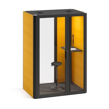 Qyos 150 with stool by ACTIU