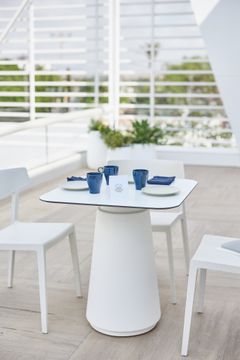 Dorik hospitality tables by ACTIU - view 2