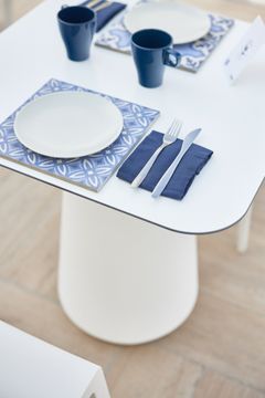 Dorik hospitality tables by ACTIU - view 4