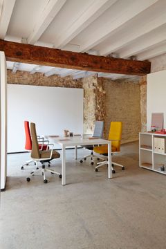 Prisma tables by ACTIU - view 4