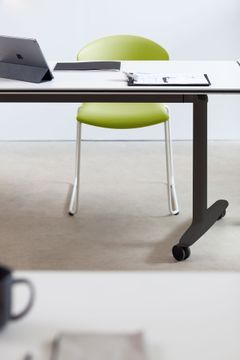 Whass stackable chairs by ACTIU - view 6