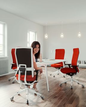 TNK Flex office chairs by ACTIU - view 3