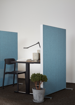 Alumi Floor Screen by Abstracta - view 2