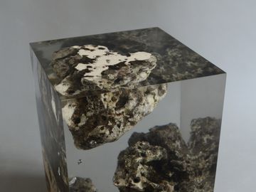 FLOATING KARST Side Table by Alcarol - view 6