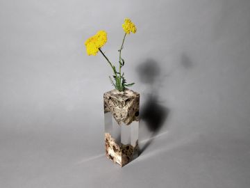 FLOATING KARST Vase by Alcarol - view 2