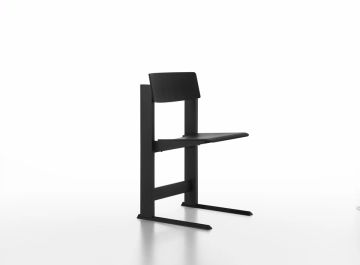 Lira chair by Alias