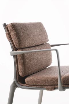 Frame 52 soft armrest outdoor by Alias - view 3