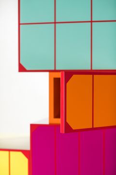 Man by Altreforme - view 7