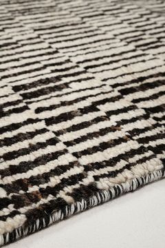 One of a kind by Carlotta Fortuna by Amini - view 4