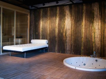 Amazon by Artstone Panel Systems - view 3