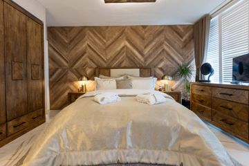 Kors by Artstone Panel Systems - view 2