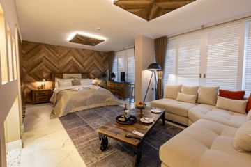 Kors by Artstone Panel Systems - view 3