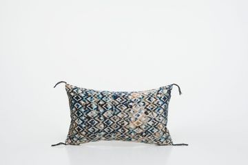 Coussin Velours Bagheera 2 by Bérengère Leroy - view 2
