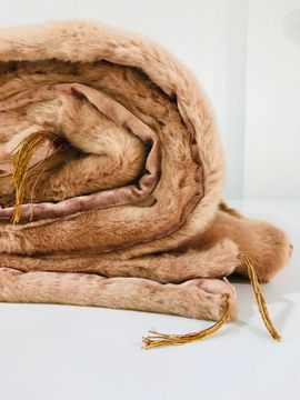 Fausse Fourrure Cocoon ( Animal Friendly ) by Bérengère Leroy - view 2
