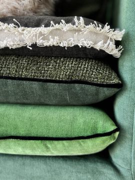 Canapé Mille Et Une Nuit 160 cm en lin Vérone chenille soft washed gazon by Bérengère Leroy - view 3