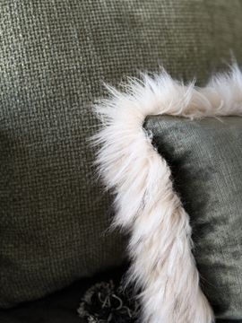 Canapé Mille Et Une Nuit 160 cm en lin Vérone chenille soft washed gazon by Bérengère Leroy - view 4