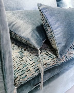 Canapé Mille Et Une Nuit 200 cm Collection « Couture » Cobalt in love by Bérengère Leroy - view 3