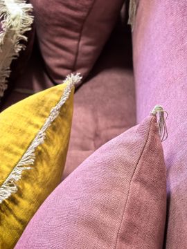 Canapé Mille Et Une Nuit 180 cm en lin Verone chenille soft washed vieux rose by Bérengère Leroy - view 2
