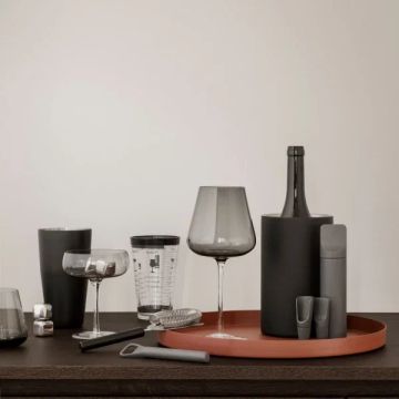 ILO Wine Accessory Set Magnet, complete & premium by Blomus - view 2