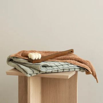 ENGAWA stool in oak made of solid oak wood by Blomus - view 4