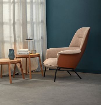 Ulis Alta Con Patas Metálicas Armchair by Capdell - view 2
